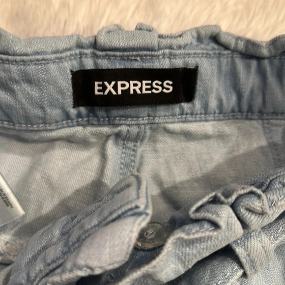 Express Extreme High Rise Shorts size 6 - Picture 6 of 6